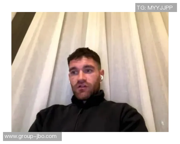 加兰深情告别马竞期待重返时与西蒙尼和队友再聚首