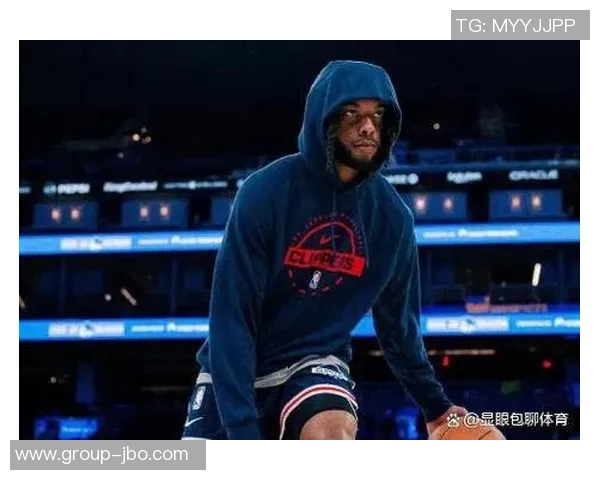 加兰半场表现出色12投5中贡献11分3助攻且零失误状态在线