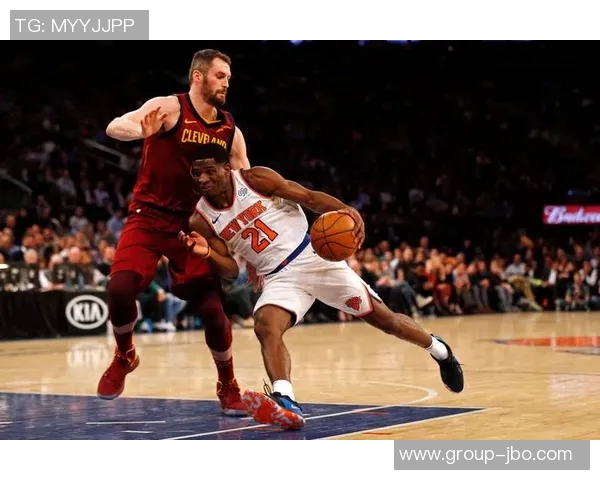 东部竞争加剧尼克斯不敌雷霆骑士胜场差缩小至一场